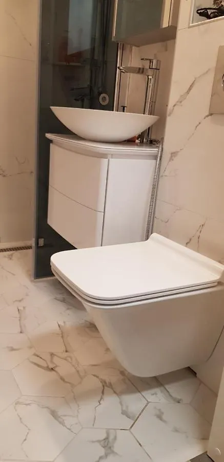 Hakaniemi Studio Apartment, City Centre Helsinki Finland